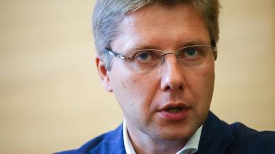 Нил Ушаков - Экс-мэр Риги раскритиковал власти Латвии за запрет российских каналов - iz.ru - Рига - Латвия