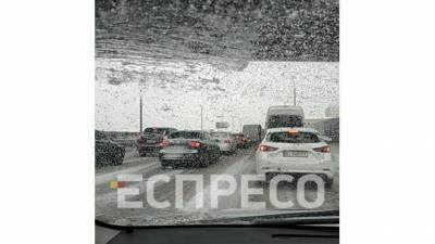 Снегопад в Киеве: город сковали заторы - ru.espreso.tv - Киев - район Дарницкий