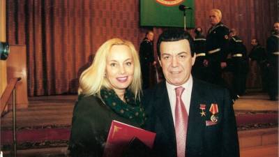 Нелля Кобзон - Вдова Кобзона выиграла суд у помощника ее мужа Ефима Петрова - newinform.com