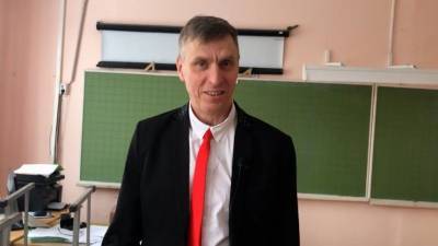 Порешай со мной! 52-летний учитель стал звездой TikTok, придумав хит про тангенс - 5-tv.ru - Челябинск
