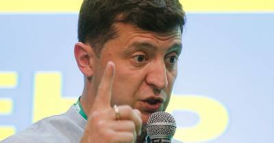 Владимир Зеленский - Петр Порошенко - Арсен Аваков - Сюрприз на юбилей Независимости. Почему Зеленский готовится не к войне, а к выборам - dsnews.ua - Луганская обл. - Донецкая обл. - Снбо