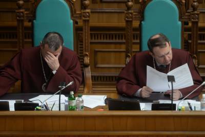 Александр Тупицкий - В КСУ жалуются на невозможность платить коммуналку и зарплаты из-за недопуска Тупицкого - sharij.net