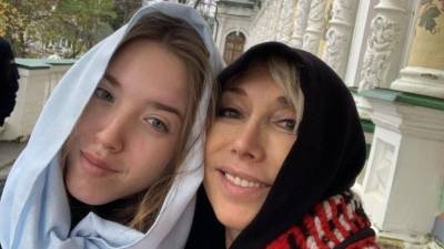 Елена Воробей - «Прямо как сестры»: Елена Воробей показала фото с повзрослевшей дочерью - 5-tv.ru