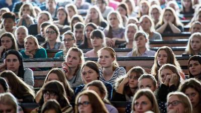 Лилия Гумерова - Вузы Тюменской области возвращаются к очному формату работы - russian.rt.com - Тюмень - Тюменская обл.