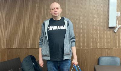 Алексей Навальный - Сергей Смирнов - Дмитрий Спирин - Срок ареста Сергея Смирнова за ретвит сократили до 15 суток - newizv.ru - Москва