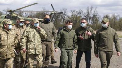 Владимир Зеленский - Зеленский решил вакцинироваться от коронавируса как Верховный Главнокомандующий - lenta.ua - Киев