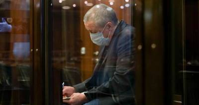 Михаил Ефремов - Ефремова после этапирования в Москву поместили в камеру с осужденным за кражу - m24.ru - Москва