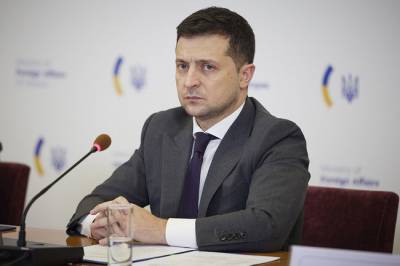 Владимир Зеленский - Юрий Бойко - «Зеленский боится России»: об отказе Украины от «Спутник V» - infox.ru