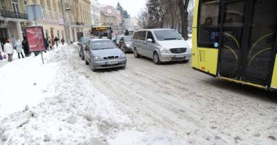 ДТП, пробки, отмена обучения и переполненные травмпункты: как Украина боролась с метелью и когда снег прекратится - tsn.ua - Киев - Одесса