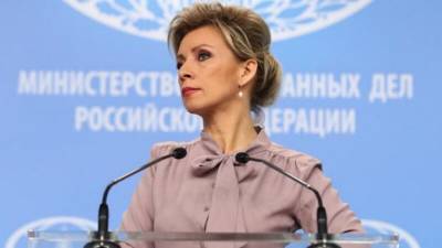 Мария Захарова - МИД РФ назвал недружеским решением высылку российских дипломатов - riafan.ru - Москва - Швеция