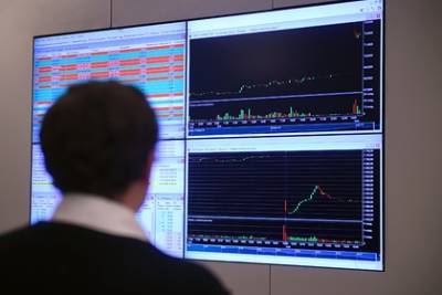 Цена нефти достигла показателя января прошлого года - lenta.ru - Москва - Лондон