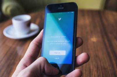 Україна вимагає від Twitter закрити «офіційну» сторінку окупаційної влади РФ у Криму - from-ua.com - США - Украина - Україна - Росія