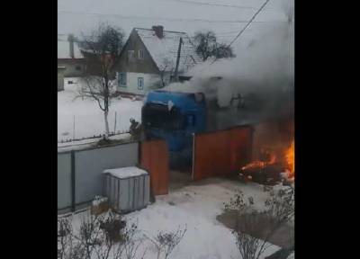 Солярка замерзла: под Калининградом водитель случайно сжег свою фуру паяльной лампой - province.ru - Калининград