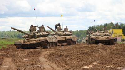 Российские инструкторы обучили сирийских военных танковым маневрам - newinform.com - Сирия