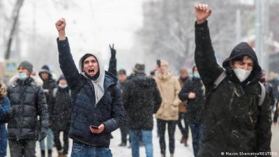 Более 180 деятелей культуры и ученых призвали изменить законодательство РФ о митингах - newsland.com