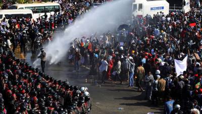 Франциск - Минимум 27 человек арестованы на митинге во втором по величине городе Мьянмы - gazeta.ru - Бирма