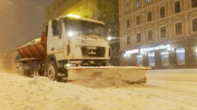В Украине ограничили движение транспорта из-за снегопадов - lenta.ua - Украина - Луцк - Волынская обл.