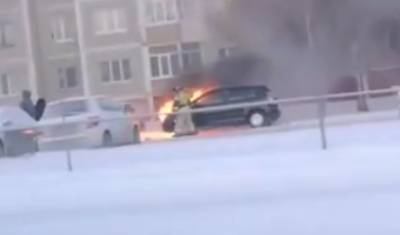 В Тюмени на улице Монтажников горел «Фольксваген» - nashgorod.ru - Тюмень