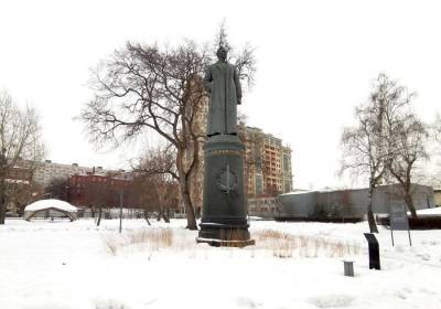 Дмитрий Песков - Алеся Рябцева - Евгений Герасимов - Захар Прилепин - Дмитрий Пучков - Александр Проханов - Феликс Дзержинский - В Кремле прокомментировали просьбу вернуть памятник Дзержинскому - m24.ru - Москва