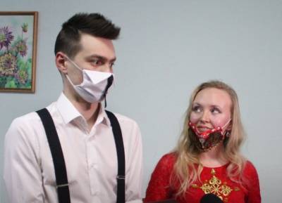 Александр Семенов - Семейная пара из Глазова стала победителем российского конкурса на самые необычные маски - gorodglazov.com - Россия - Удмуртия