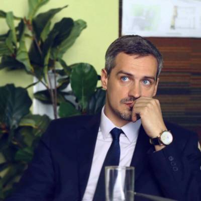 Павел Савинков считает, что зрители могут разочароваться в продолжении сериала «Счастливы вместе» - actualnews.org