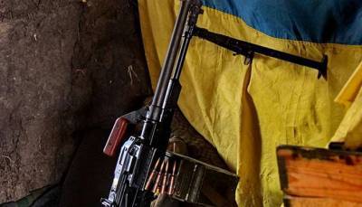 Боевики обстреляли из стрелкового оружия позиции ВСУ под Песками - lenta.ua - Обстрелы