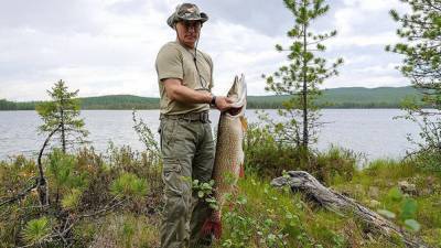 Владимир Путин - Андрей Норкин - Ведущий НТВ рассказал анекдот про Путина и щуку - riafan.ru - Москва