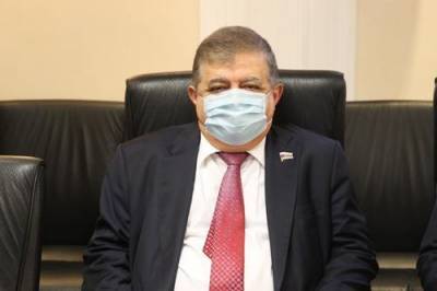 Владимир Джабаров - Сенатор Джабаров прокомментировал запрет вещания в Латвии 16 русскоязычных каналов - argumenti.ru - Латвия - Запрет