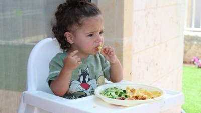 Диетолог назвала главные ошибки в питании детей - piter.tv