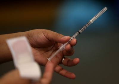 В Украине уже записывают желающих вакцинироваться против COVID-19, но есть условия - 24tv.ua