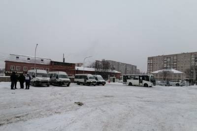 Жители Новомосковска выбирают между ГАЗелью и ПАЗом - tula.mk.ru - Тула - Новомосковск