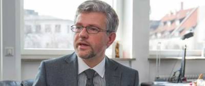 Андрей Мельник - Штайнмайер Франк-Вальтер - Украинский дипломат подверг критике слова Штайнмайера о потерях СССР во Второй мировой войне - runews24.ru