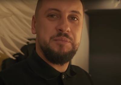Дмитрий Монатик - Беззаботный Монатик поделился кадрами с отдыха за границей: "Лапуся, заряжает" - sport.politeka.net