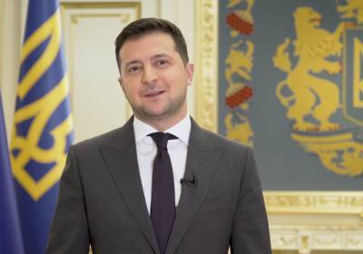 Владимир Зеленский - Главное за 9 февраля: обращение Зеленского, тарифы на ЖКУ не изменят, переплаты в платежках, "Ощадбанк" откажется от карт, введут новые пенсии - ukrainianwall.com