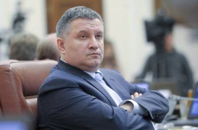 Арсен Аваков - Савик Шустер - Аваков: санкции против телеканалов помогут вернуть Крым и Донбасс - from-ua.com - Крым - Луганская обл. - Донецкая обл.
