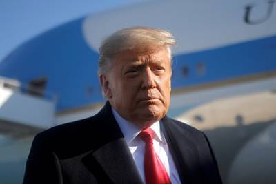 Дональд Трамп - Джо Байден - Трамп предрек США зависимость от российской нефти - lenta.ru
