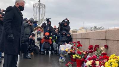 Джон Салливан - Борис Немцов - Дебора Броннерт - В России проходят памятные мероприятия в день годовщины убийства Бориса Немцова - golos-ameriki.ru - Москва - Англия - Латвия
