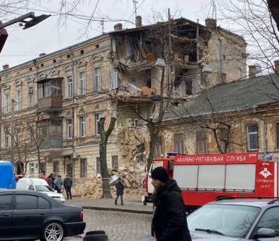 В Одессе ночью обвалился старинный дом - news.bigmir.net - Одесса - Одесская обл.