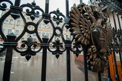 Генпрокуратура потребовала экстрадиции из Испании гендиректора НИИ физической реабилитации - znak.com - Сочи - Испания