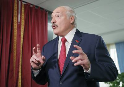 Александр Лукашенко - Василий Герасимов - Лукашенко потребовал ликвидировать посредников в торговле - tvc.ru