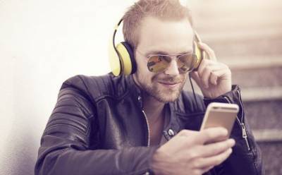 Подойдет ли формат Clubhouse для бизнеса? - vkcyprus.com - Кипр