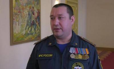 Владимир Якушев - В Тюмени пожарного, который спас более ста человек, наградили медалью - news.megatyumen.ru - Тюмень - Тюменская обл.