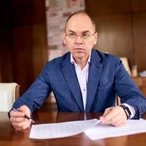 Максим Степанов - Степанов сделал прививку от коронавируса индийской вакциной - reporter-ua.com