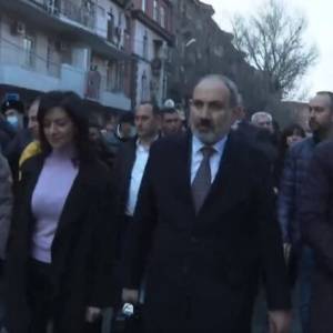 Никола Пашинян - Айк Мамиджанян - Полиция Еревана не препятствует захватам зданий протестующими - reporter-ua.com - Армения - Ереван