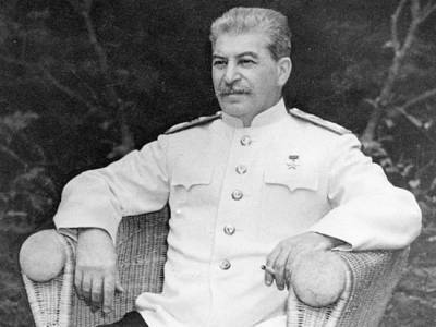 Иосиф Виссарионович Сталин - Какой свой мундир Сталин ненавидел и никогда не надевал - russian7.ru - Стокгольм