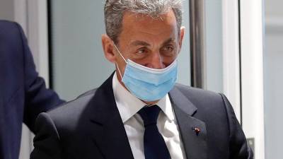 Николя Саркози - Азибер Жильбер - Саркози сможет отбыть приговор по делу о коррупции дома - iz.ru - Париж