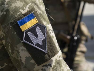 Автомобиль с украинскими военными подорвался на неизвестном устройстве на Донбассе. Ранены и травмированы девять человек - gordonua.com - Донецкая обл.
