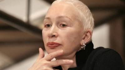 Татьяна Васильева - «Глупо противиться»: Актриса Васильева о романе с режиссером и главных ролях - 5-tv.ru - Москва