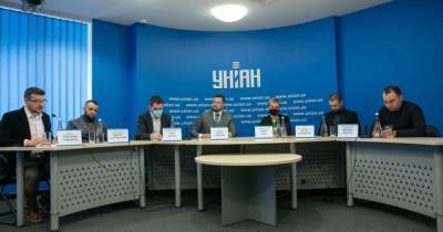 Андрей Билецкий - В Киеве презентовали проект закона о сотрудничестве с врагом - tsn.ua - Киев
