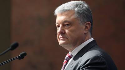 Петр Порошенко - Порошенко резко осудил используемую на Украине вакцину от коронавируса - riafan.ru - Киев - Черкесск